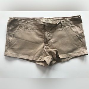 Hollister kaki shorts -size 29